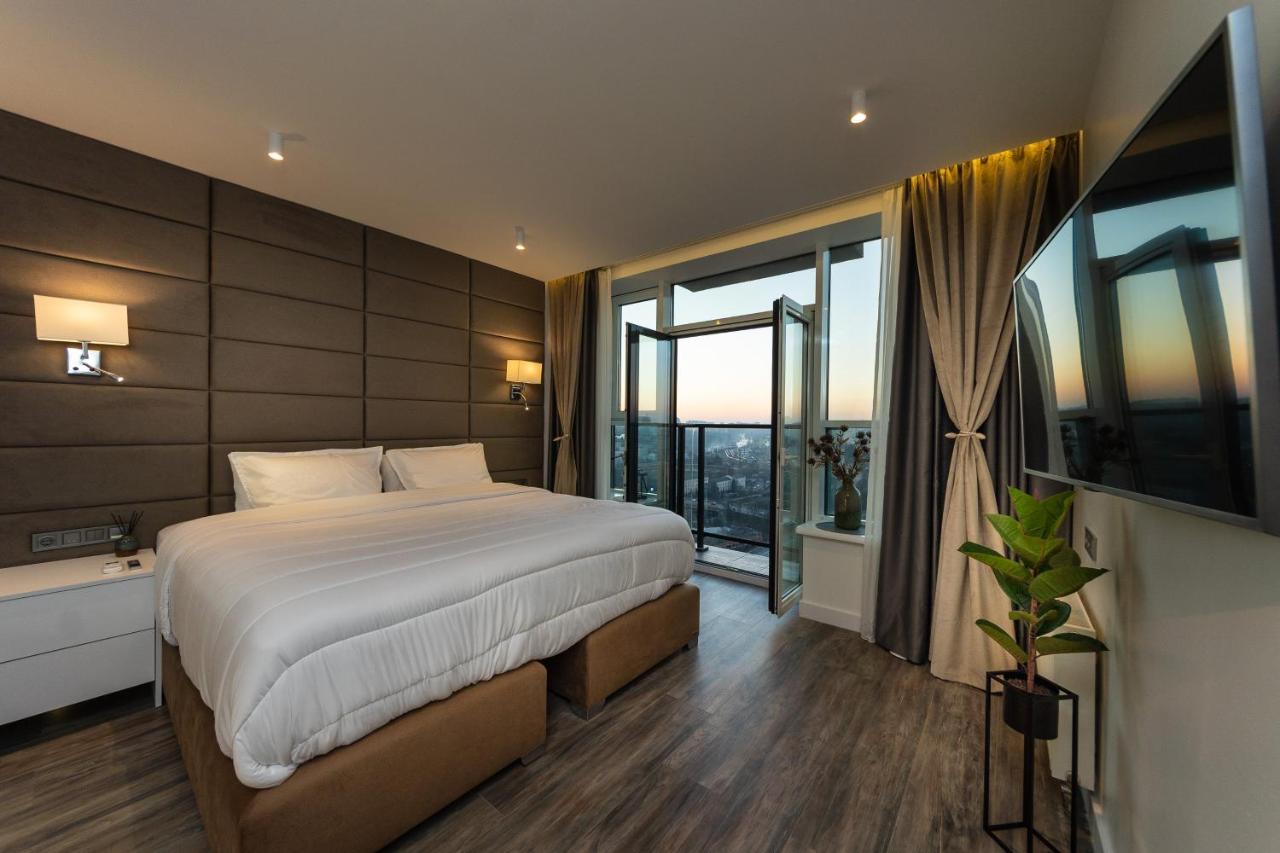 Victory-21 Luxury Apartment Center Kyiv Exterior photo
